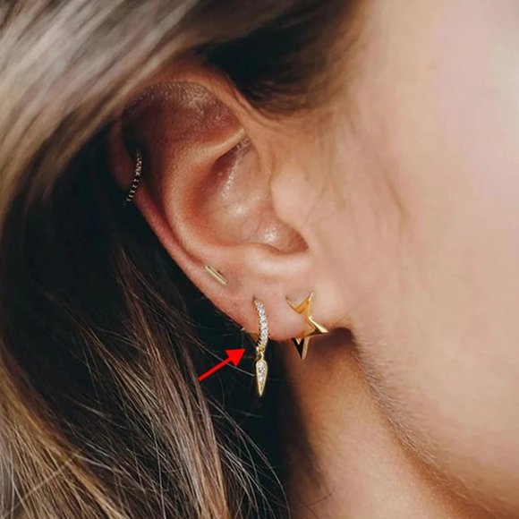 Huggies Pave Huggies Gold High Quality Pave Spike Huggies Dainty Earrings CUTE!! - Picture 5 of 8